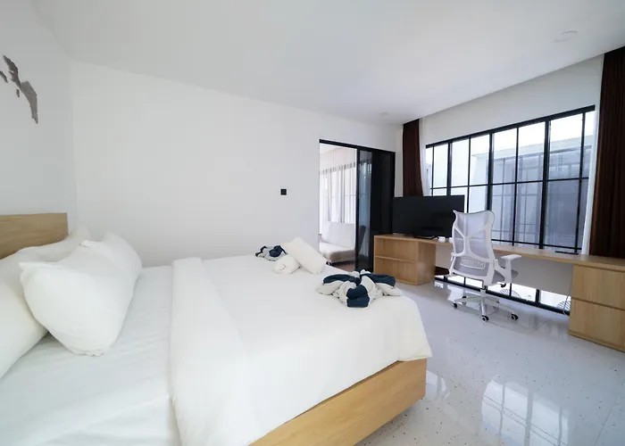 Apartment Royal Arkadia Bali, Modern Tropical Uluwatu (Bali)