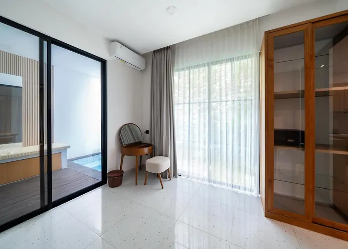 Apartment Royal Arkadia Bali, Modern Tropical Uluwatu (Bali)