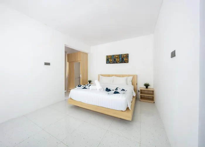 Royal Arkadia Bali, Modern Tropical Apartment Uluwatu (Bali)