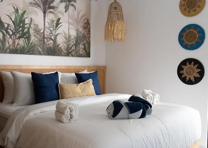 Apartment Royal Arkadia Bali, Modern Tropical