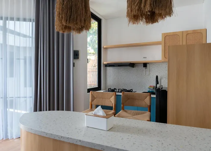 Royal Arkadia Bali, Modern Tropical Apartment Uluwatu (Bali)