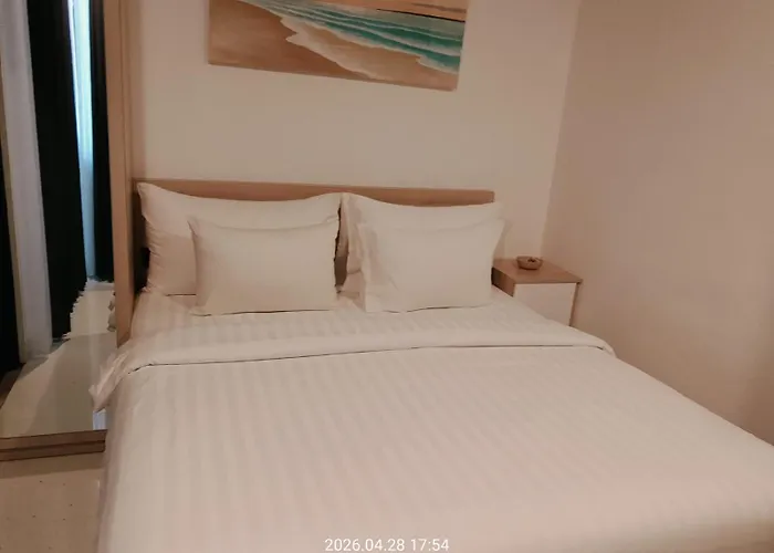 Apartment Royal Arkadia Bali, Modern Tropical Uluwatu (Bali)
